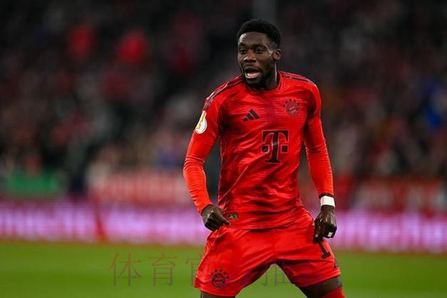 法尔克:戴维斯愿加盟利物浦 曼联皇马也有兴趣 法尔克:戴维斯愿加盟利物浦 曼联皇马也有兴趣